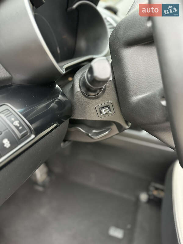 Позашляховик / Кросовер Kia Sorento 2014 в Рівному фото 28 Позашляховик / Кросовер Kia Sorento 2014 в Рівному