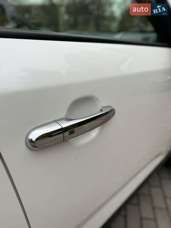 Позашляховик / Кросовер Kia Sorento 2014 в Рівному фото 32 Позашляховик / Кросовер Kia Sorento 2014 в Рівному