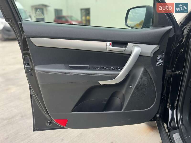 Внедорожник / Кроссовер Kia Sorento 2011 в Луцке