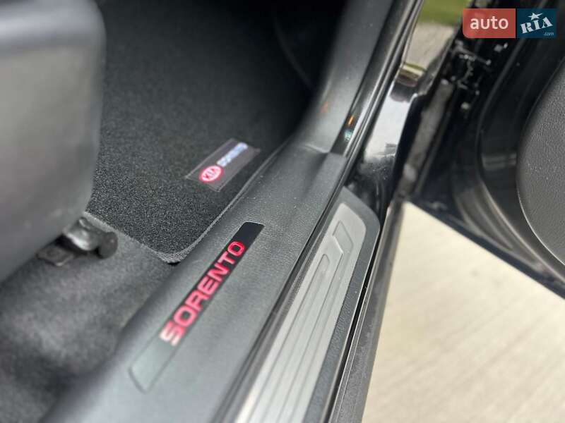 Внедорожник / Кроссовер Kia Sorento 2011 в Луцке