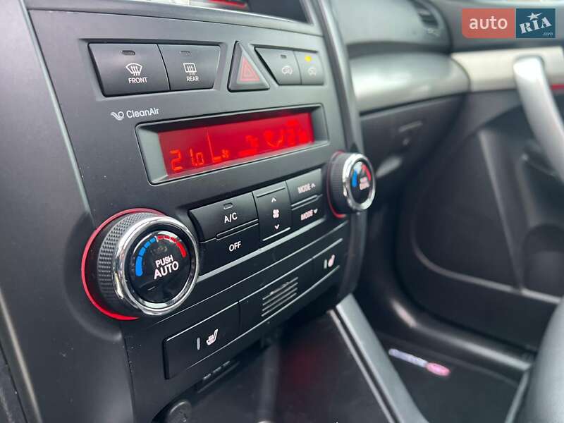 Внедорожник / Кроссовер Kia Sorento 2011 в Луцке