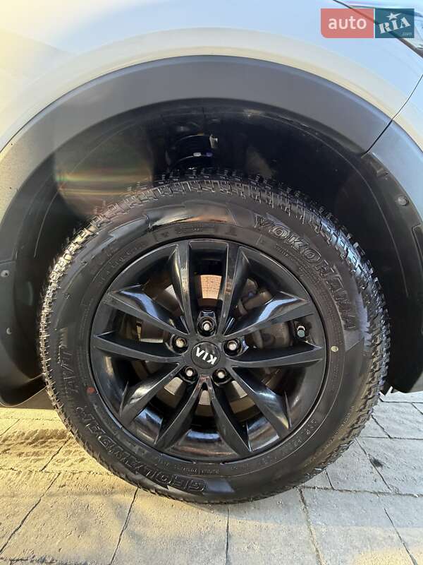 Внедорожник / Кроссовер Kia Sorento 2018 в Яремче фото 8 Внедорожник / Кроссовер Kia Sorento 2018 в Яремче