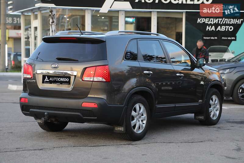 Позашляховик / Кросовер Kia Sorento 2011 в Харкові