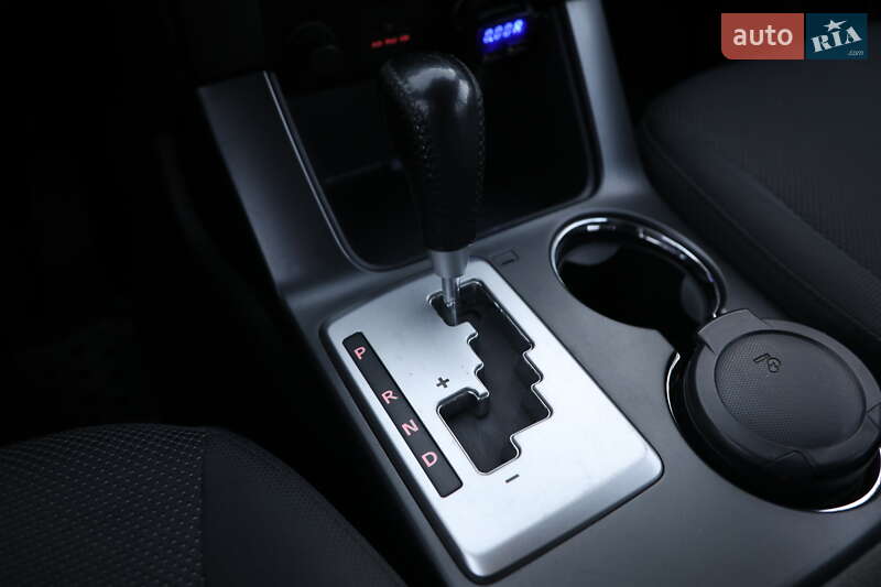 Позашляховик / Кросовер Kia Sorento 2011 в Харкові