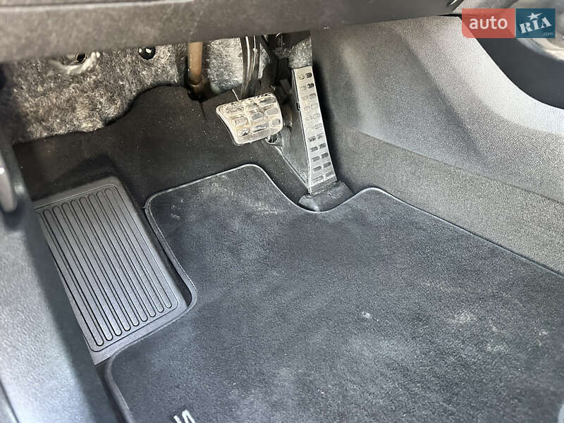 Позашляховик / Кросовер Kia Sorento 2015 в Дубні фото 30 Позашляховик / Кросовер Kia Sorento 2015 в Дубні