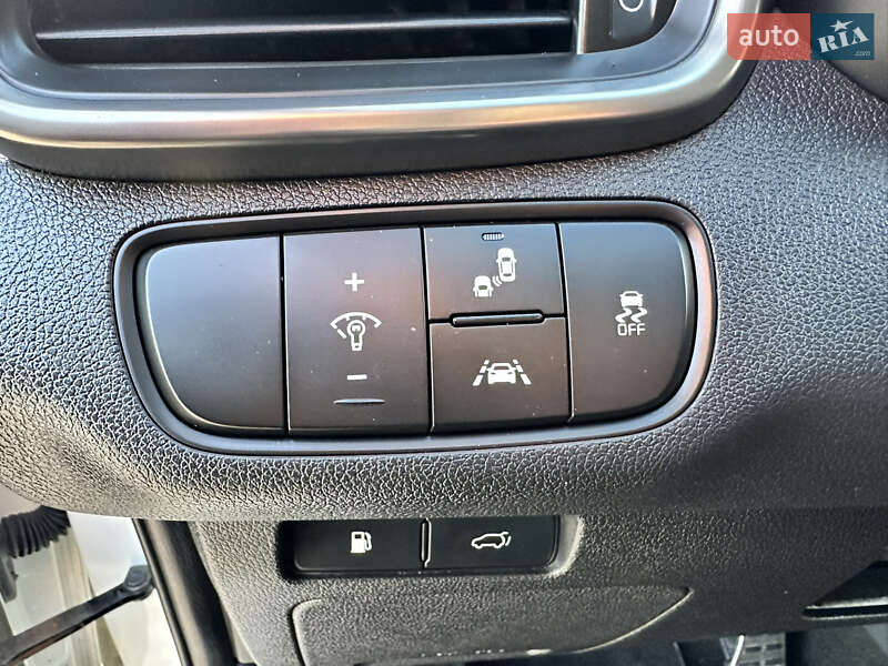 Позашляховик / Кросовер Kia Sorento 2015 в Дубні фото 35 Позашляховик / Кросовер Kia Sorento 2015 в Дубні