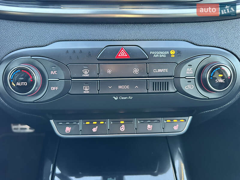 Позашляховик / Кросовер Kia Sorento 2015 в Дубні фото 46 Позашляховик / Кросовер Kia Sorento 2015 в Дубні