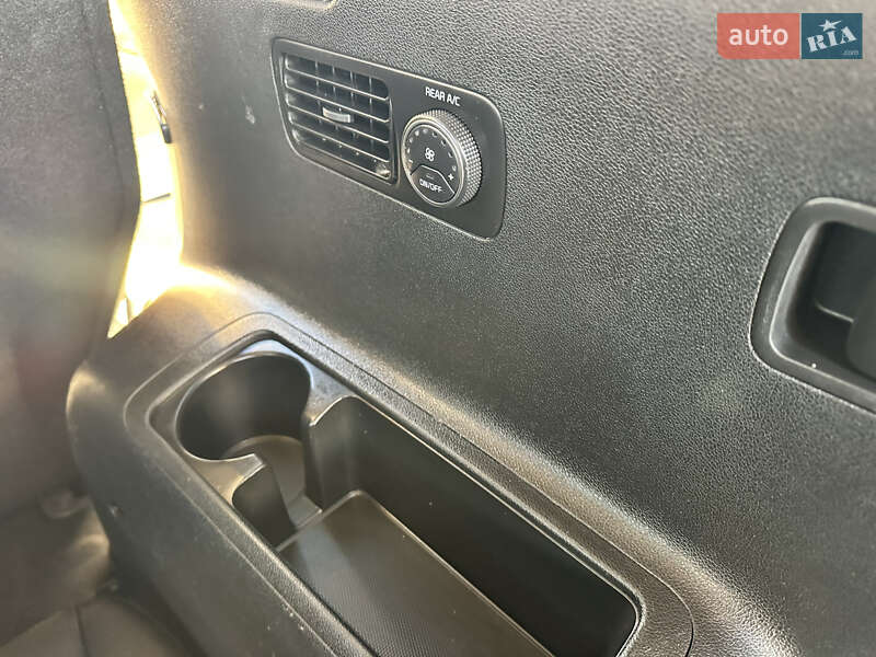 Позашляховик / Кросовер Kia Sorento 2015 в Дубні фото 77 Позашляховик / Кросовер Kia Sorento 2015 в Дубні