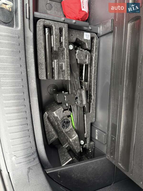 Внедорожник / Кроссовер Kia Sorento 2015 в Луцке фото 18 Внедорожник / Кроссовер Kia Sorento 2015 в Луцке