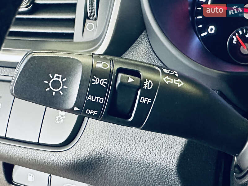 Внедорожник / Кроссовер Kia Sorento 2018 в Киеве фото 28 Внедорожник / Кроссовер Kia Sorento 2018 в Киеве