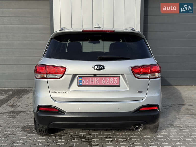 Внедорожник / Кроссовер Kia Sorento 2017 в Владимире фото 12 Внедорожник / Кроссовер Kia Sorento 2017 в Владимире