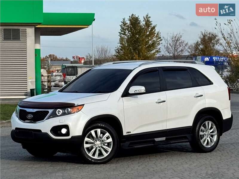 Внедорожник / Кроссовер Kia Sorento 2013 в Днепре