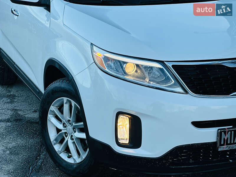 Внедорожник / Кроссовер Kia Sorento 2013 в Харькове