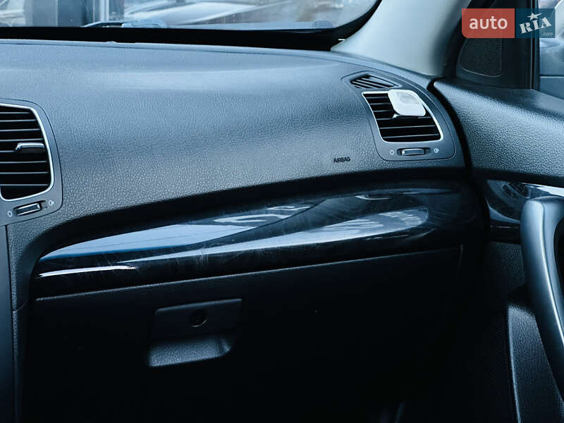 Внедорожник / Кроссовер Kia Sorento 2013 в Харькове