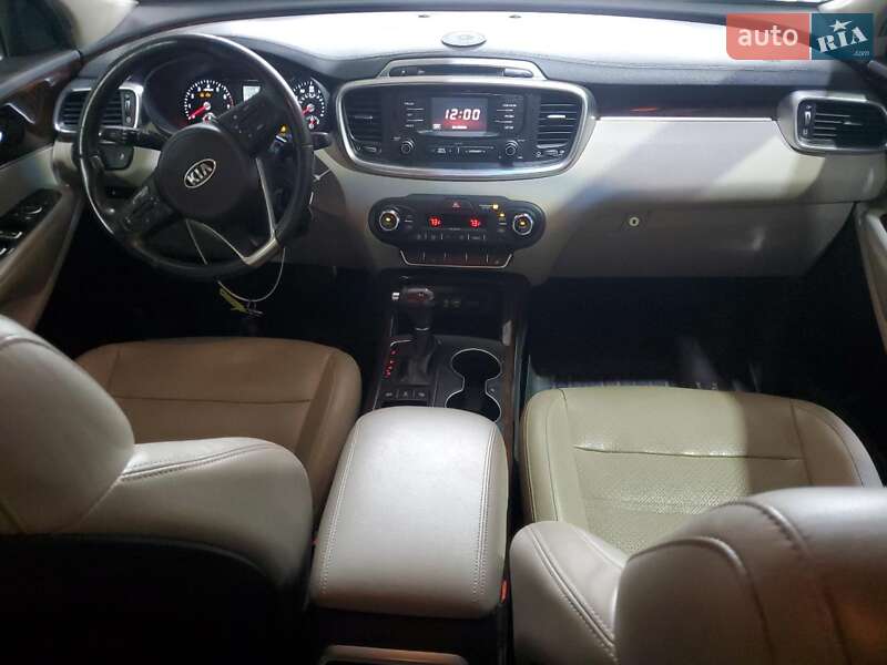Внедорожник / Кроссовер Kia Sorento 2015 в Черкассах фото 8 Внедорожник / Кроссовер Kia Sorento 2015 в Черкассах