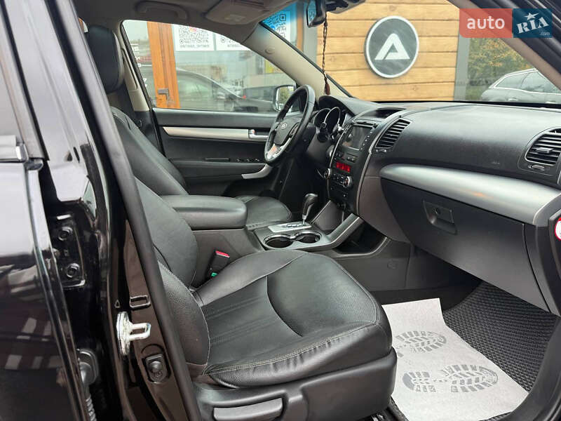 Внедорожник / Кроссовер Kia Sorento 2012 в Житомире