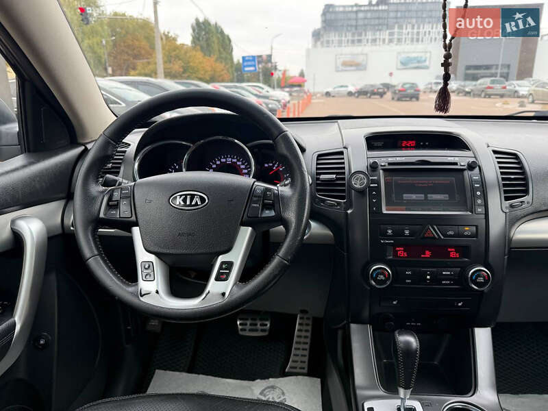 Внедорожник / Кроссовер Kia Sorento 2012 в Житомире