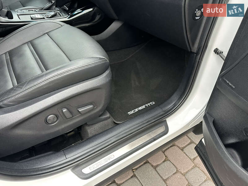 Внедорожник / Кроссовер Kia Sorento 2018 в Ивано-Франковске фото 86 Внедорожник / Кроссовер Kia Sorento 2018 в Ивано-Франковске