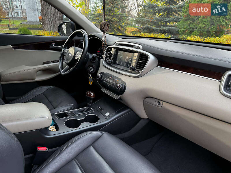 Внедорожник / Кроссовер Kia Sorento 2017 в Киеве фото 32 Внедорожник / Кроссовер Kia Sorento 2017 в Киеве