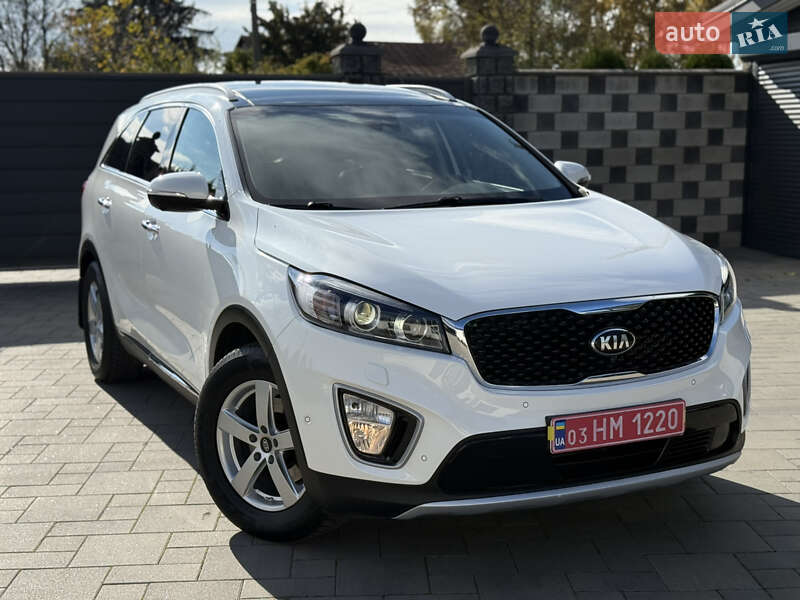 Внедорожник / Кроссовер Kia Sorento 2016 в Ровно