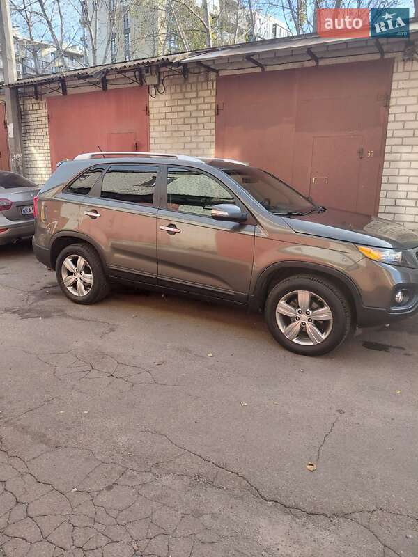 Внедорожник / Кроссовер Kia Sorento 2012 в Киеве
