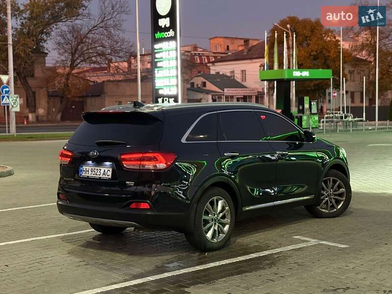 Внедорожник / Кроссовер Kia Sorento 2017 в Одессе