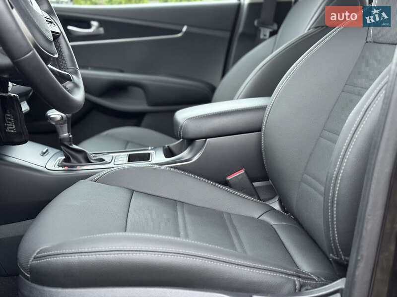 Позашляховик / Кросовер Kia Sorento 2019 в Рівному