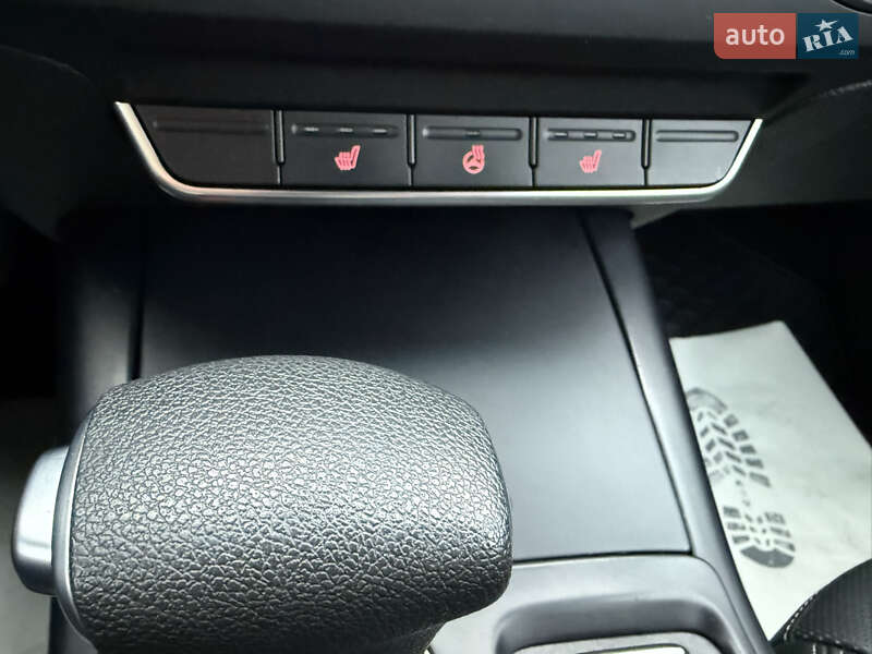 Позашляховик / Кросовер Kia Sorento 2019 в Рівному