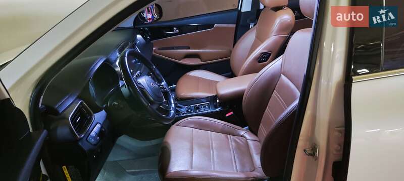 Позашляховик / Кросовер Kia Sorento 2019 в Києві фото 14 Позашляховик / Кросовер Kia Sorento 2019 в Києві