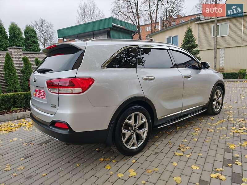 Внедорожник / Кроссовер Kia Sorento 2015 в Могилев-Подольске