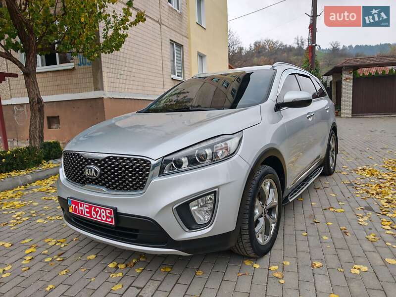 Внедорожник / Кроссовер Kia Sorento 2015 в Могилев-Подольске