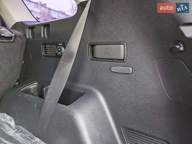 Внедорожник / Кроссовер Kia Sorento 2015 в Могилев-Подольске