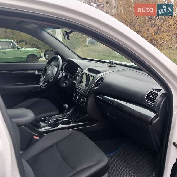 Внедорожник / Кроссовер Kia Sorento 2014 в Славянске