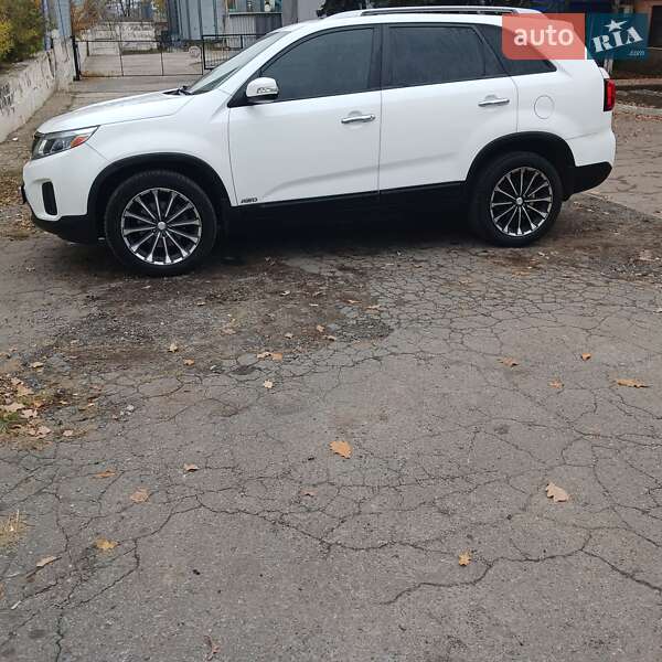 Внедорожник / Кроссовер Kia Sorento 2014 в Славянске