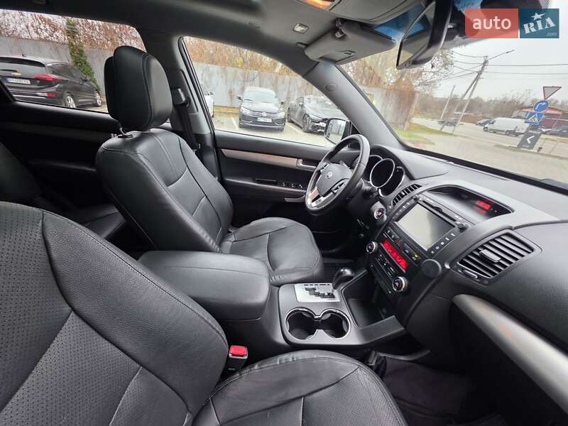 Внедорожник / Кроссовер Kia Sorento 2013 в Ивано-Франковске