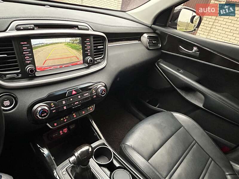 Внедорожник / Кроссовер Kia Sorento 2015 в Одессе