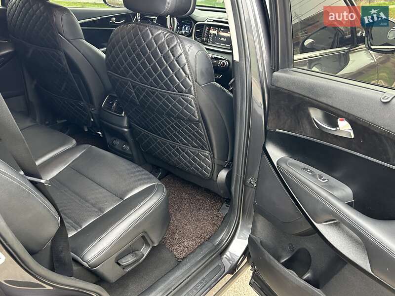 Внедорожник / Кроссовер Kia Sorento 2015 в Одессе