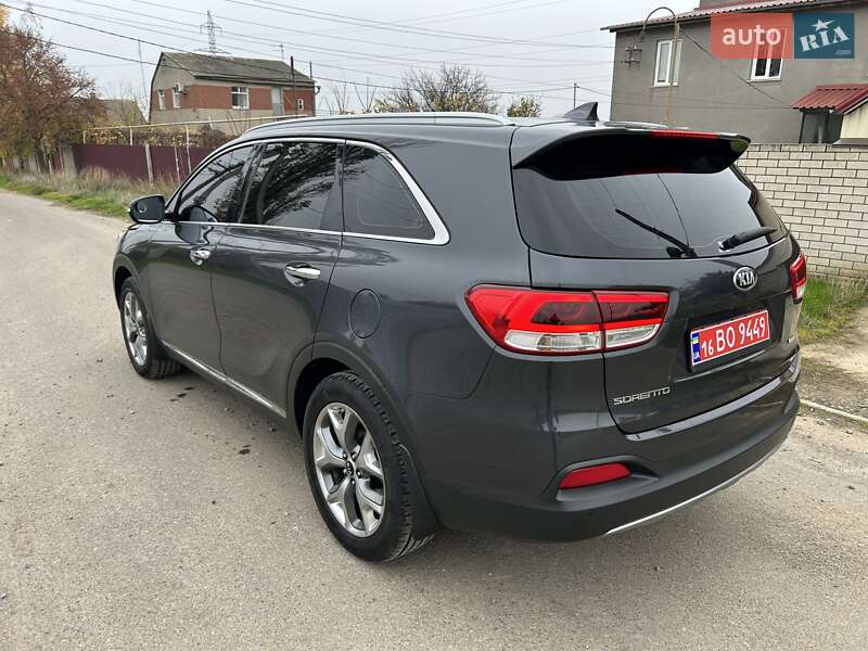 Внедорожник / Кроссовер Kia Sorento 2015 в Одессе