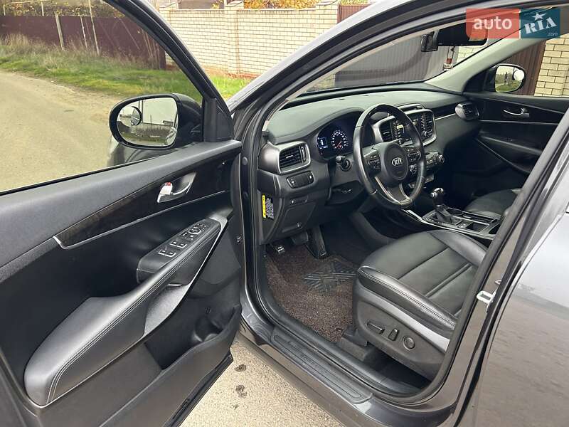 Внедорожник / Кроссовер Kia Sorento 2015 в Одессе