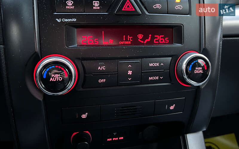 Внедорожник / Кроссовер Kia Sorento 2012 в Львове