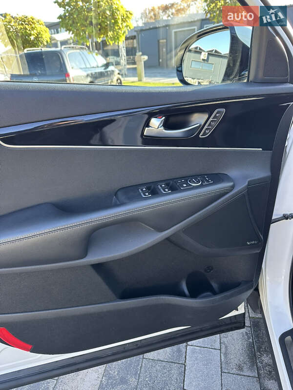 Внедорожник / Кроссовер Kia Sorento 2016 в Луцке фото 11 Внедорожник / Кроссовер Kia Sorento 2016 в Луцке