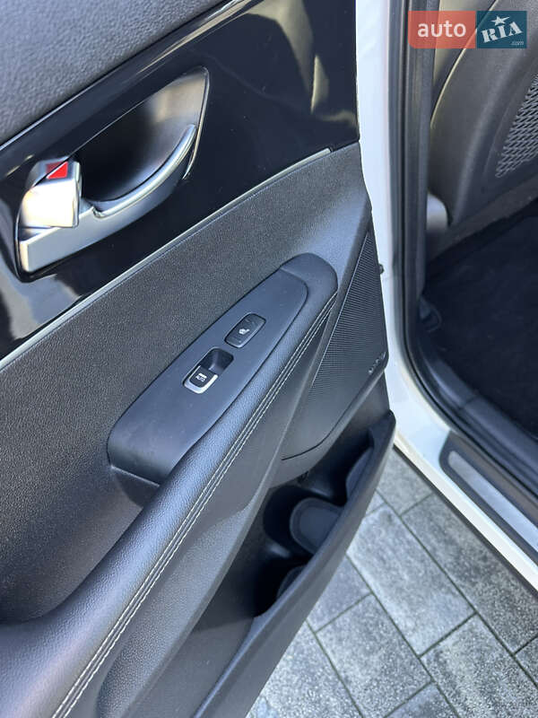 Внедорожник / Кроссовер Kia Sorento 2016 в Луцке фото 22 Внедорожник / Кроссовер Kia Sorento 2016 в Луцке