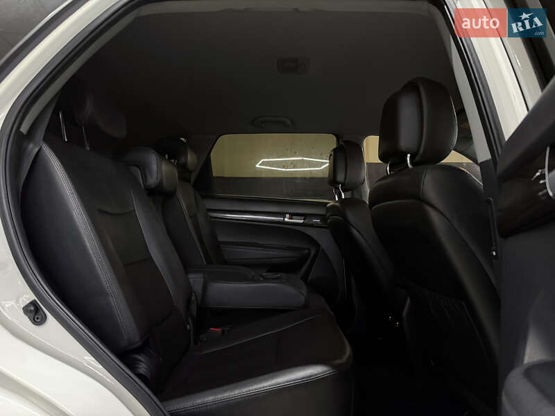 Позашляховик / Кросовер Kia Sorento 2011 в Миколаєві