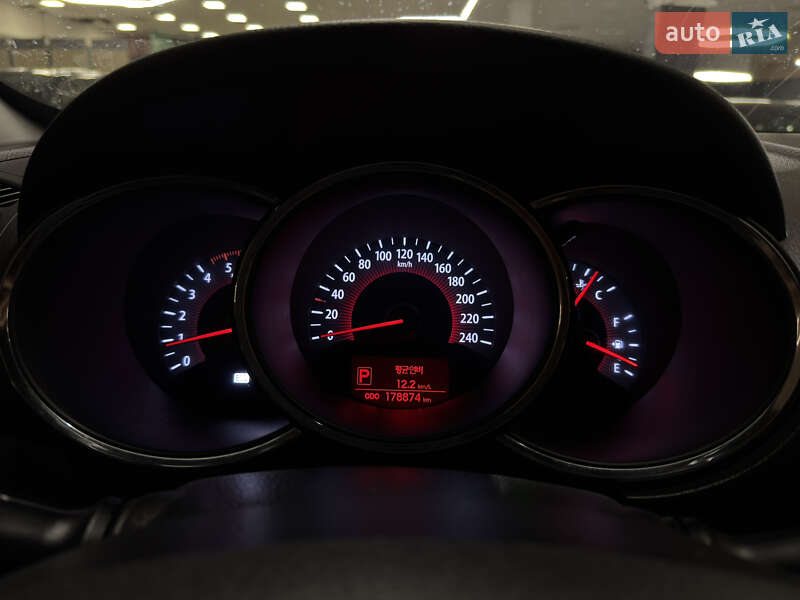 Позашляховик / Кросовер Kia Sorento 2011 в Миколаєві