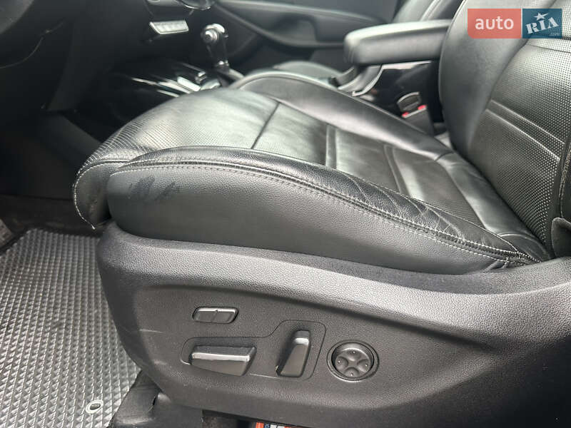 Позашляховик / Кросовер Kia Sorento 2015 в Києві фото 32 Позашляховик / Кросовер Kia Sorento 2015 в Києві