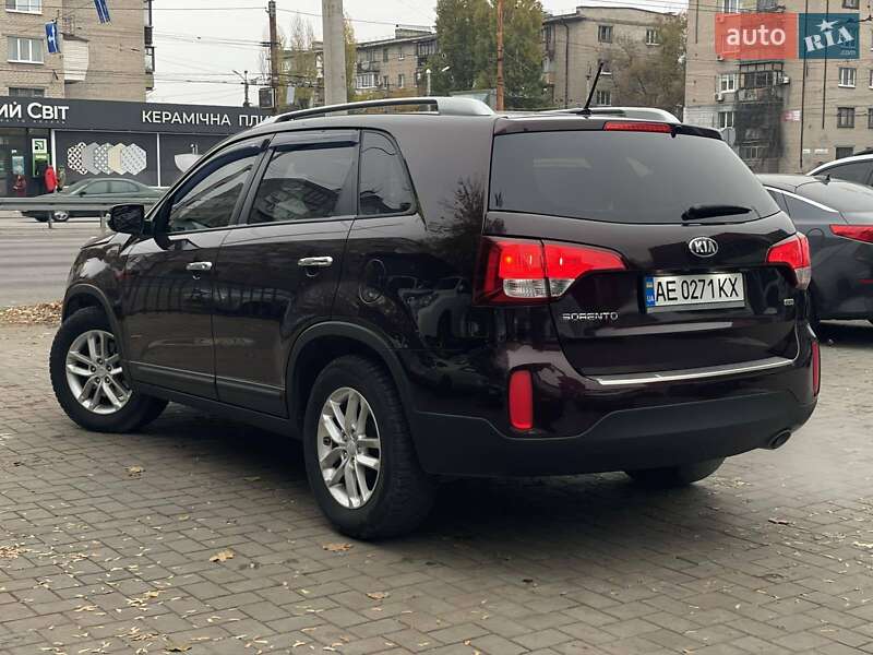 Позашляховик / Кросовер Kia Sorento 2013 в Дніпрі