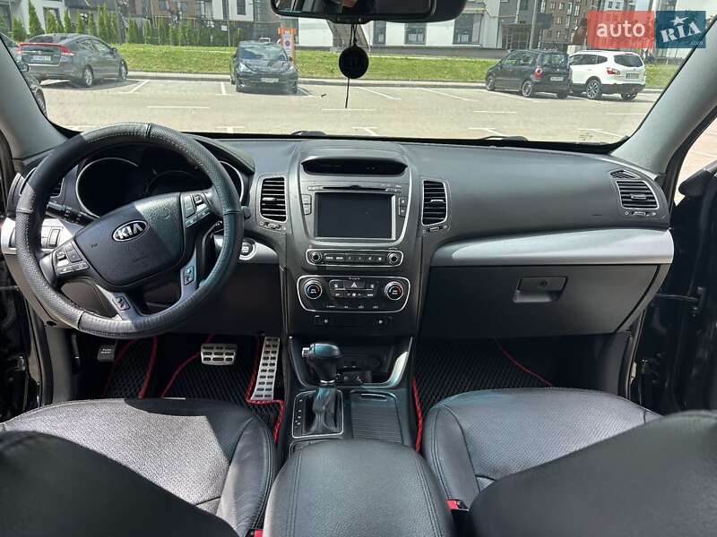 Позашляховик / Кросовер Kia Sorento 2014 в Луцьку