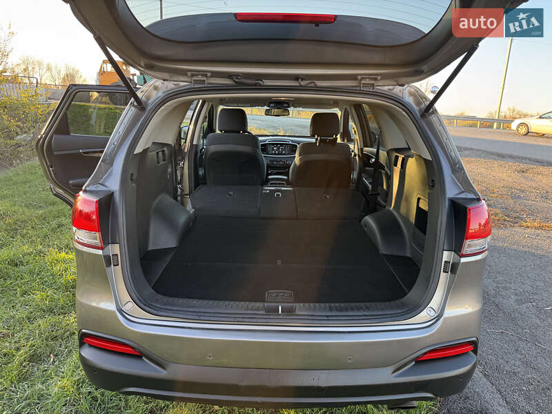 Позашляховик / Кросовер Kia Sorento 2016 в Дніпрі