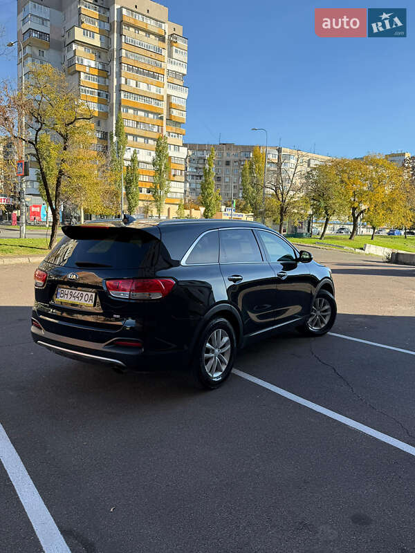 Внедорожник / Кроссовер Kia Sorento 2017 в Одессе