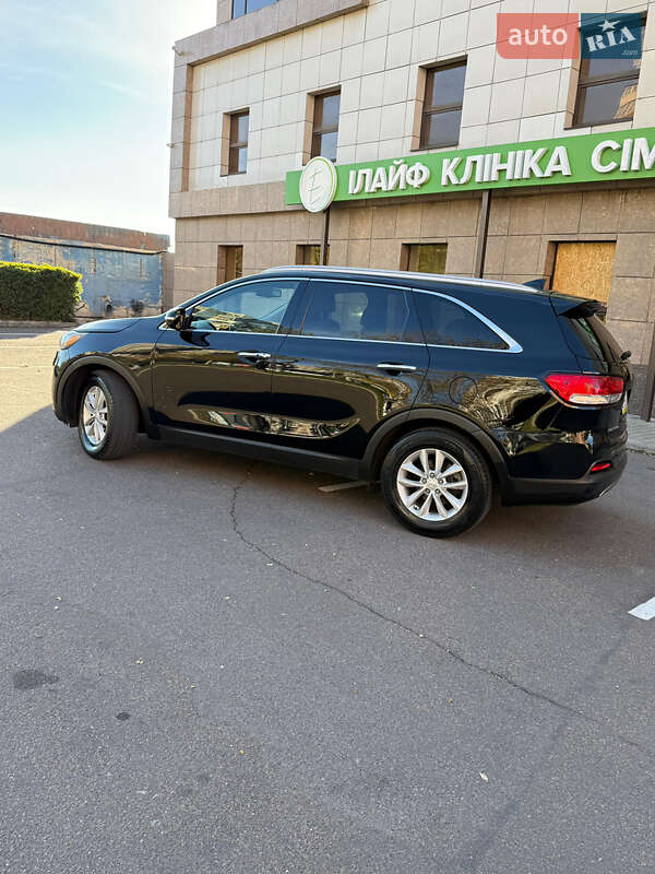 Внедорожник / Кроссовер Kia Sorento 2017 в Одессе